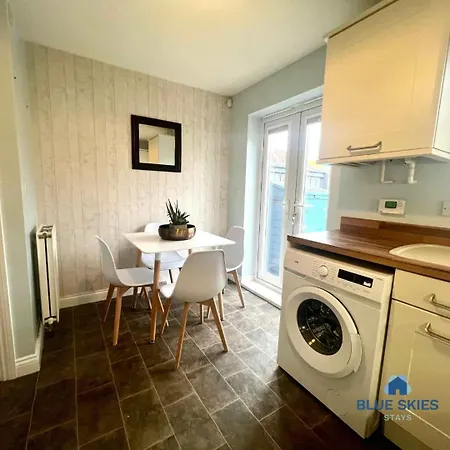 Merton House By Blue Skies Hébergement de vacances TEESSIDE