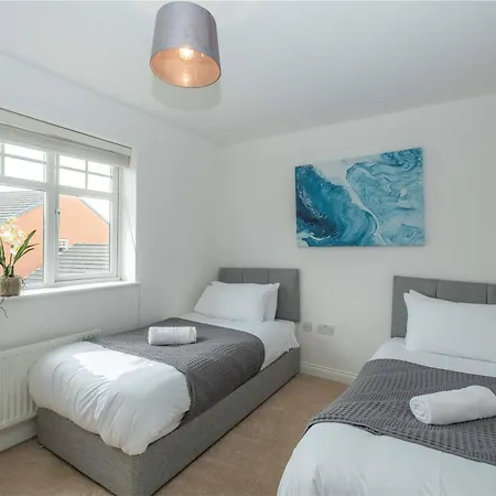 Merton House By Blue Skies Holiday home TEESSIDE