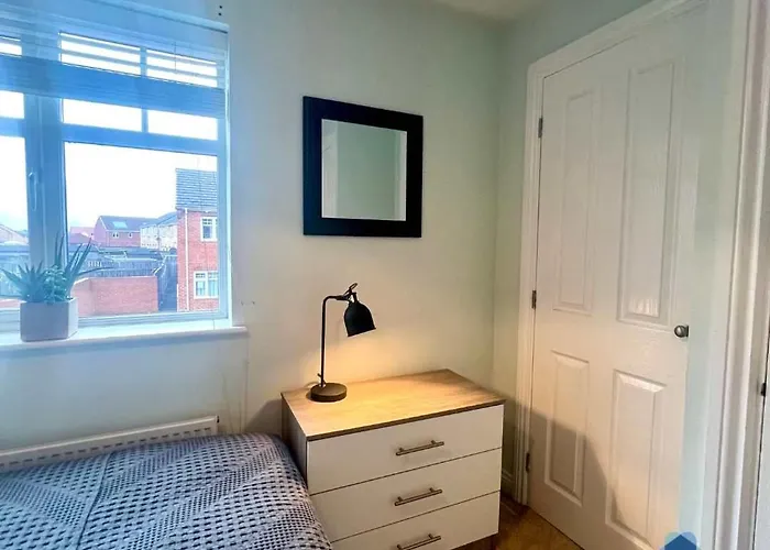 Merton House By Blue Skies Hébergement de vacances *