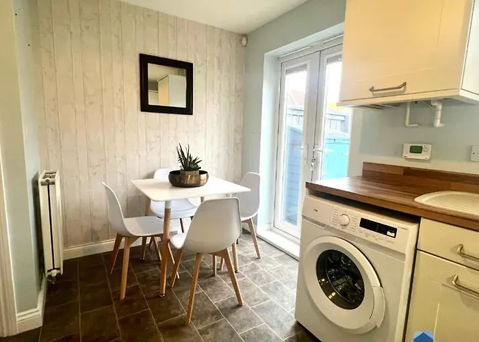 Merton House By Blue Skies Hébergement de vacances TEESSIDE